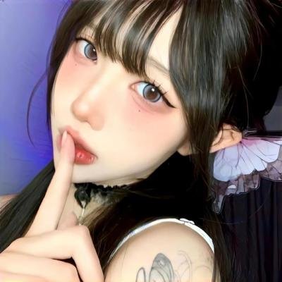 伴游女王